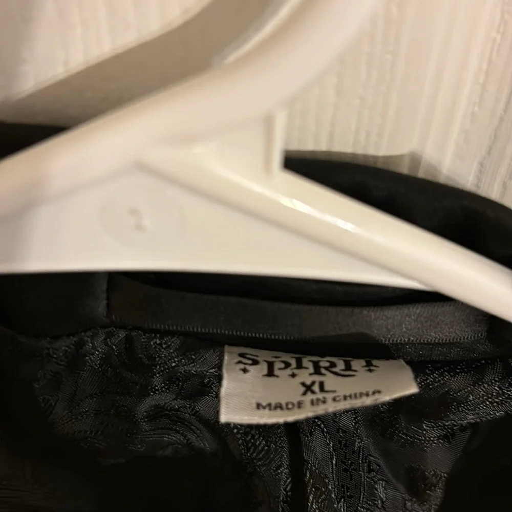 SIZE XL men’s dress jacket. With bow tie , Bought at spirit Halloween . - Picture 2 of 5